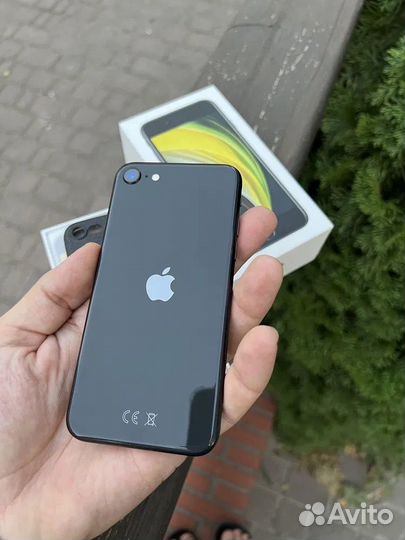iPhone SE (2020), 64 ГБ
