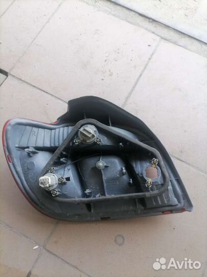 Задние фонарь Toyota vitz