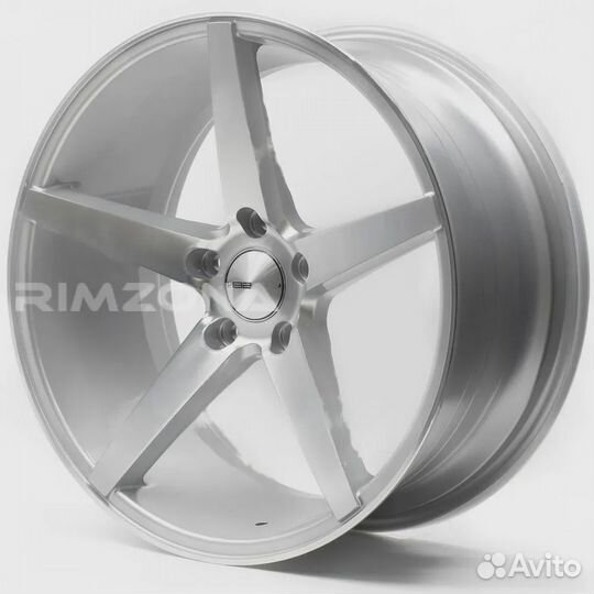 Литой диск в стиле vossen R16 4x100