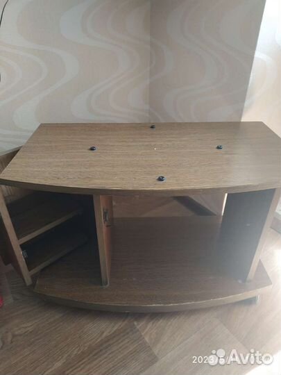 Тумбы под телевизор