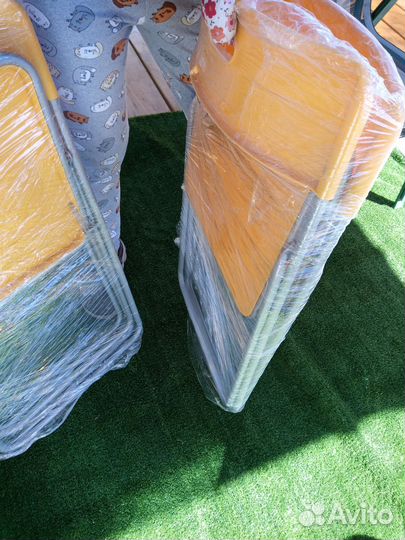 Стулья раскладные четыре штуки