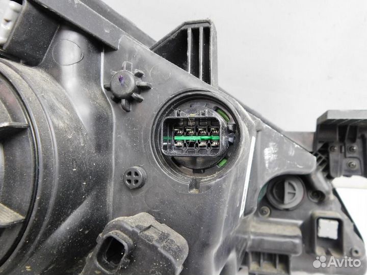 Фара левая Kia Rio