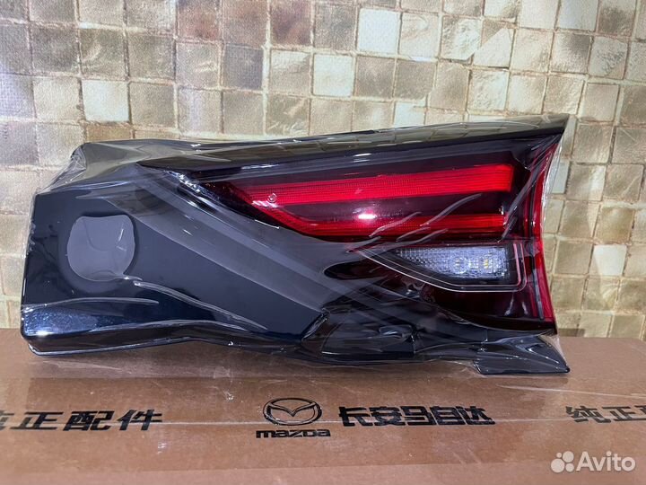 Фонарь задний внутренний правый Mazda CX-5 KF LED