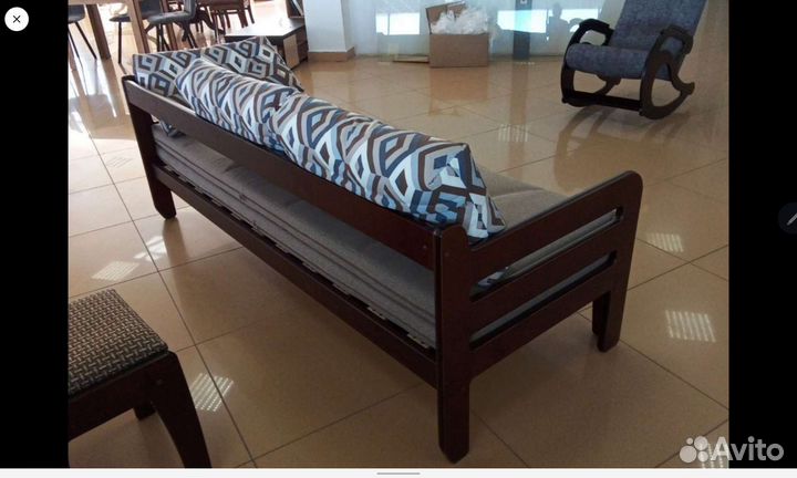 Диван кровать натуральное дерево