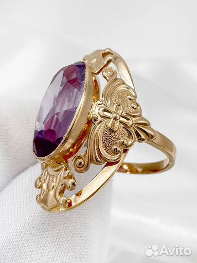 Золотое кольцо с алекс. корундом 583 СССР 5.31 гр