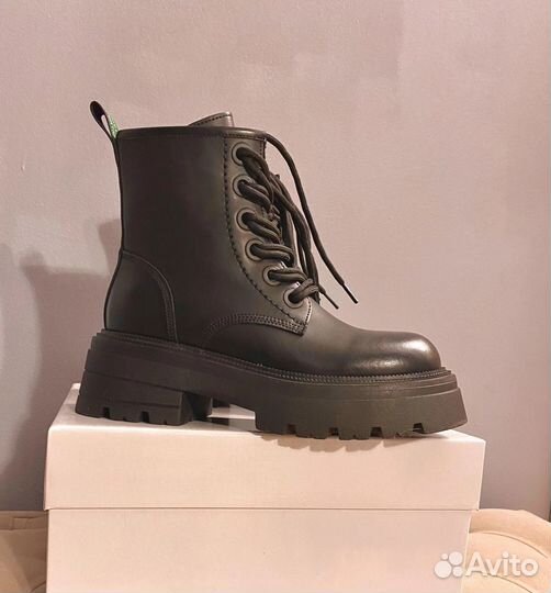Ботинки демисезонные