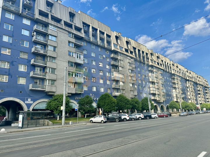 3-к. квартира, 69 м², 3/9 эт.