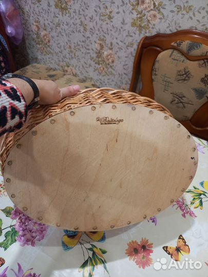 Корзина плетеная для подарков