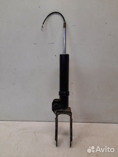 Амортизатор передний левый Porsche Cayenne 958