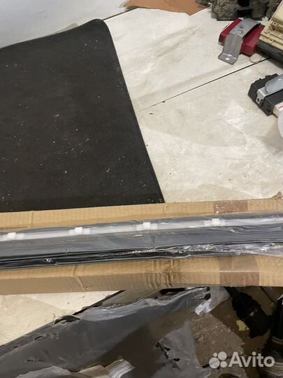 Молдинг передний двери правый Audi A6 C5