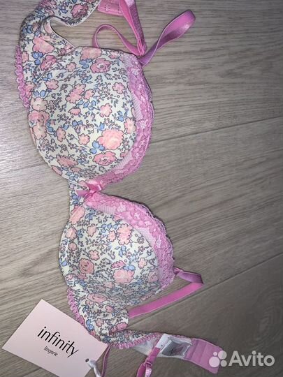 Бюстгальтер