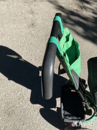 Трехколесный велосипед коляска с ручкой