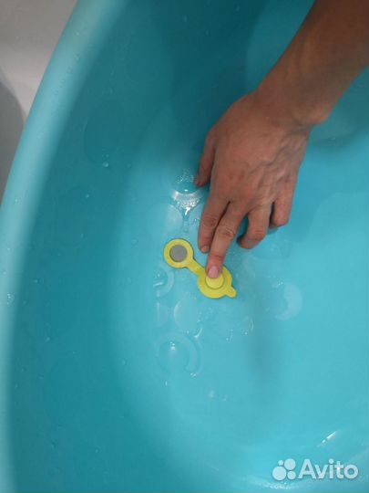 Детская ванночка для купания с гамачком
