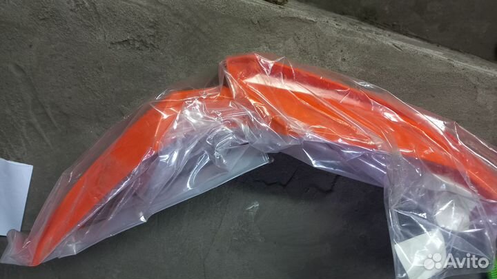 Крыло переднее KTM EXC 14-16 г оригинал