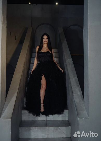 Вечернее платье с пышной юбкой