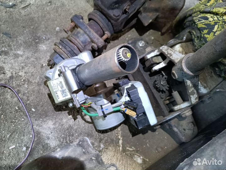 Вал погнут на запчасти колонка Polo Sedan
