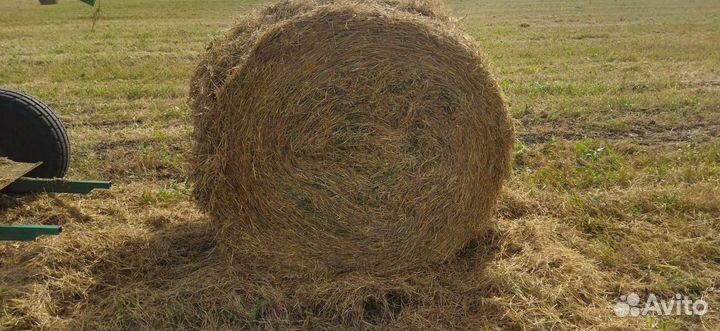Солома в рулонах