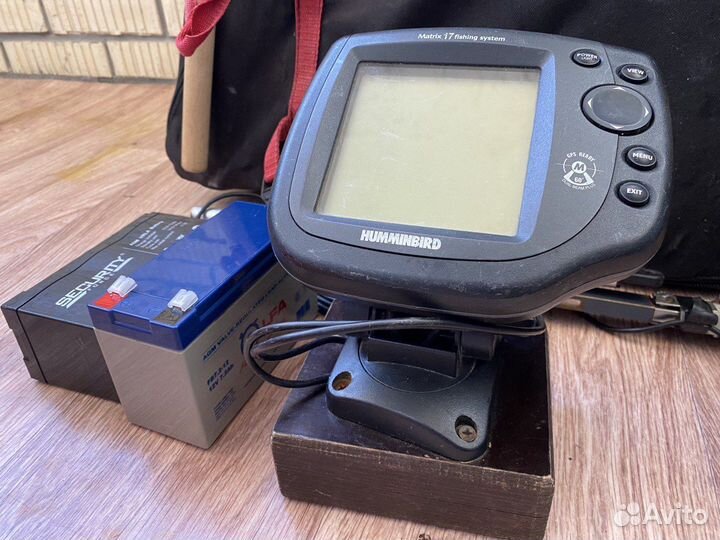 Эхолот Humminbird matrix 17