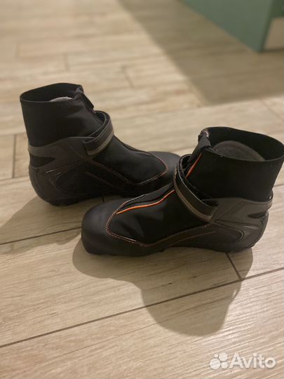 Лыжные ботинки rossignol X3 FW 38р-р (на 36,5-37)