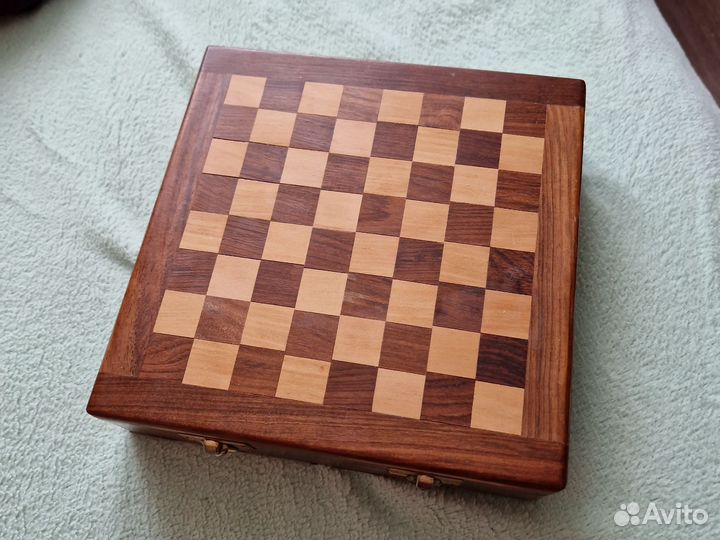 Шахматы, домино, покер