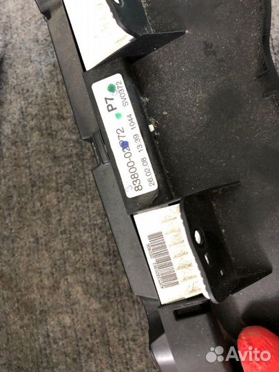 Щиток приборов Toyota Corolla 150