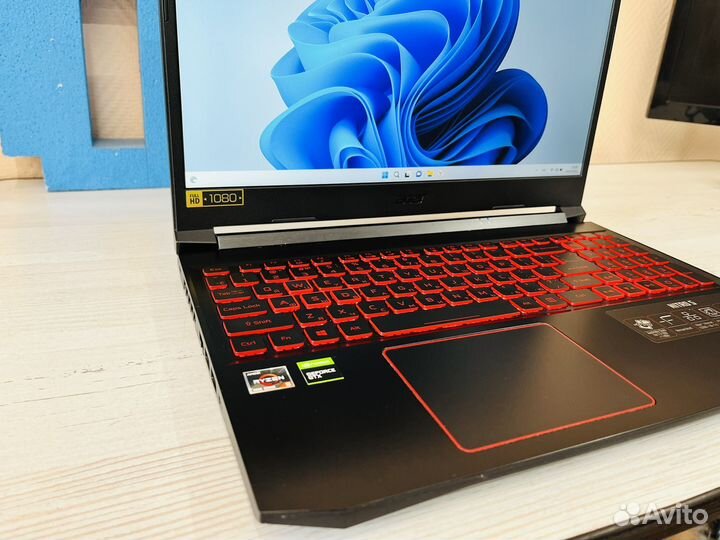 Acer nitro 5 ryzen 5-4600 GTX 1650ti