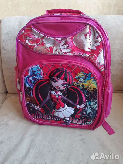 Ранец рюкзак новый для девочки Monster High
