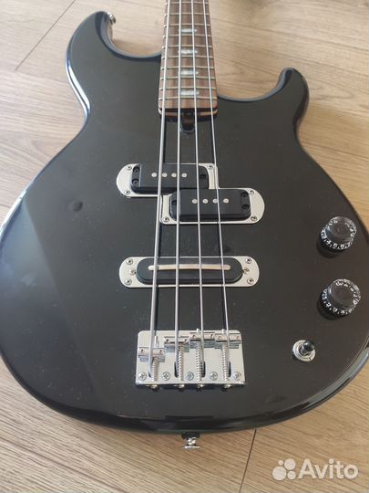 Yamaha bb 424 бас гитара (обмен)