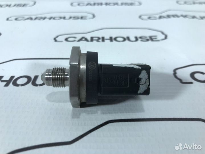 Датчик Audi A4 B8 2.0 CDN