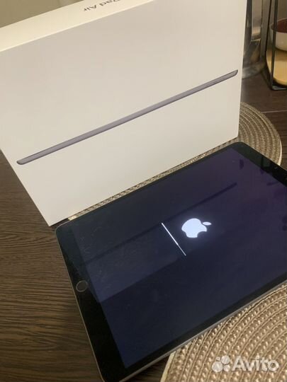 Планшет apple iPad air 3