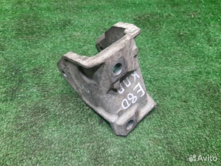 Кронштейн опоры двс задней Mitsubishi Grandis 2008