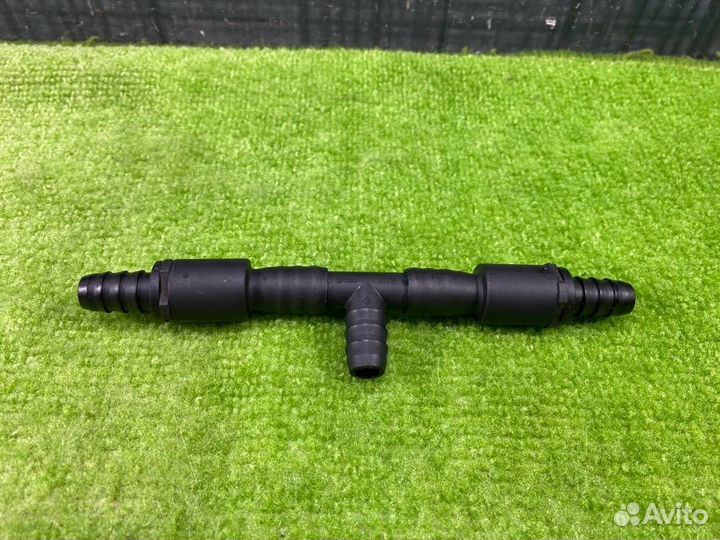 Штуцер Audi Q7 4L BAR 2008