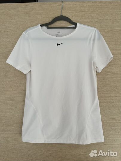 Футболка nike женская S размер