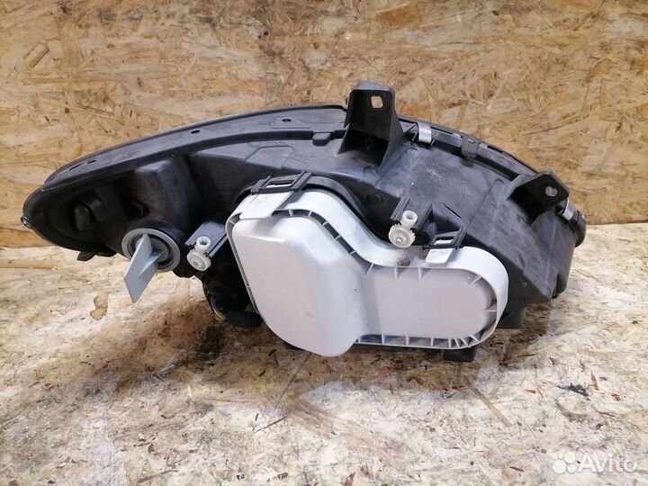 Фара левая Mersedes V Class W639