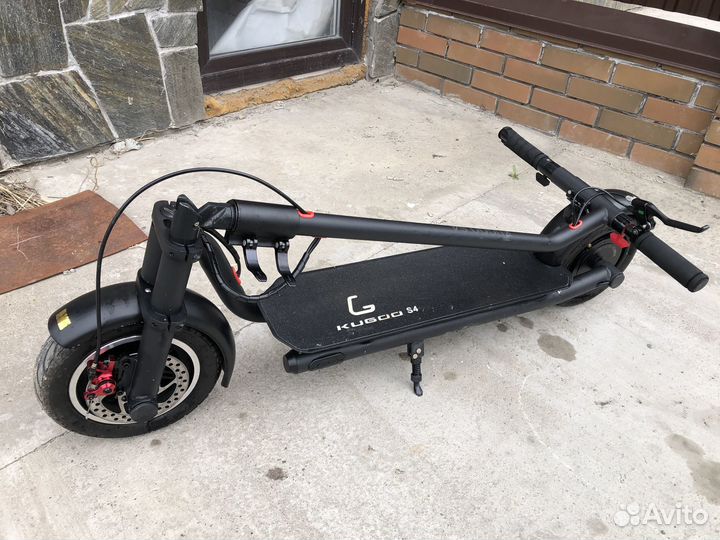 Крутой Электро самокат Kugoo s4
