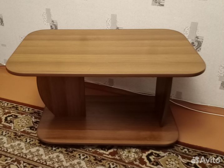 Журнальный стол
