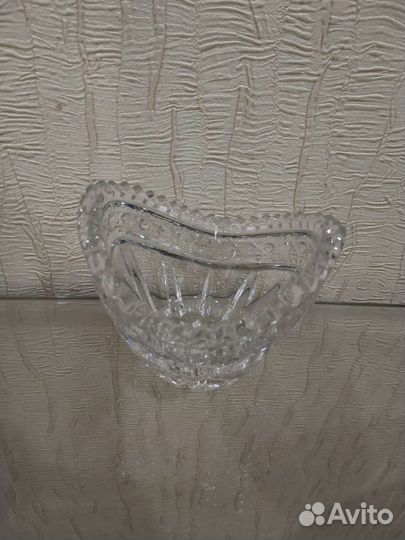 Хрустальная конфетница