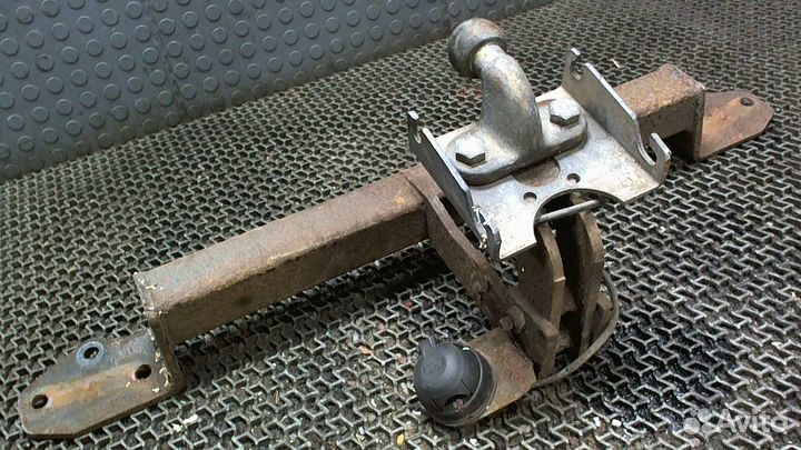 Прицепное устройство BMW 3 E46, 2004