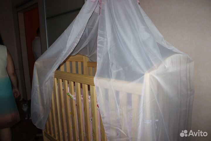 Детская кроватка ручной работы