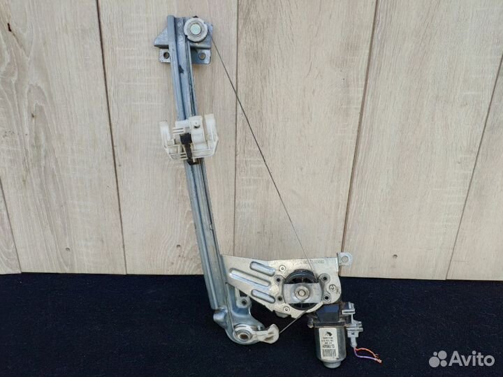 Стеклоподъемник задний правый Пежо 206