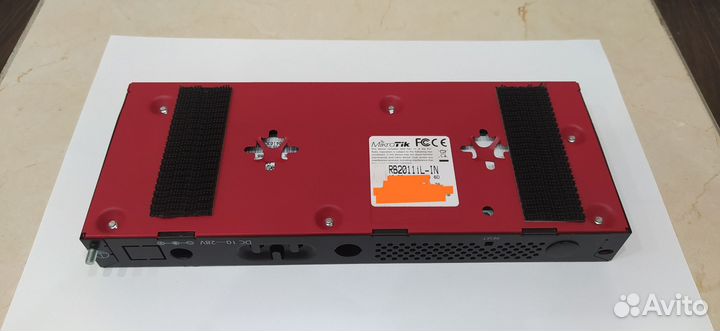Маршрутизатор Mikrotik rb2011iL-IN