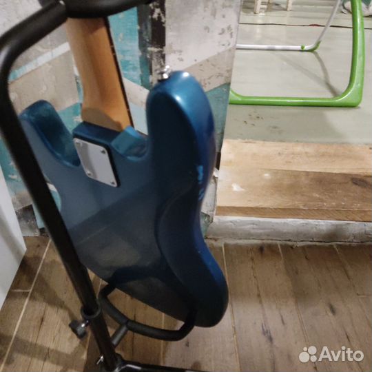 Басс гитара Samick