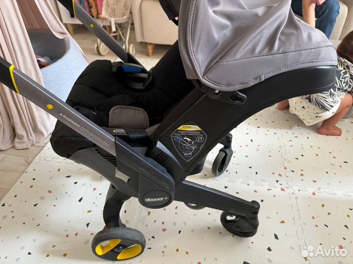 Коляска автокресло doona