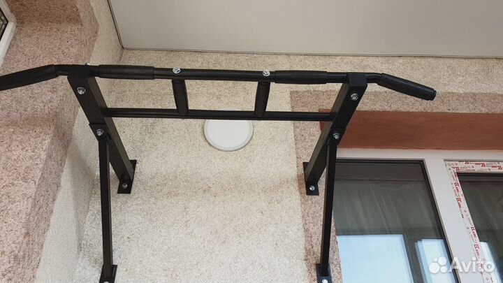 Турник треххватный настенный новый