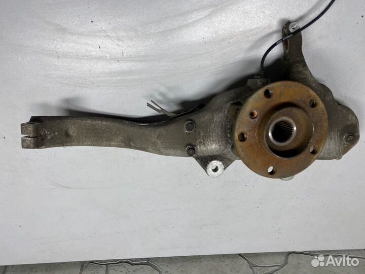 Кулак поворотный передний правый Bmw X6 E71 2011