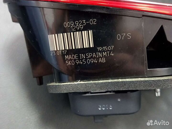 Фонарь задний новый VW Golf