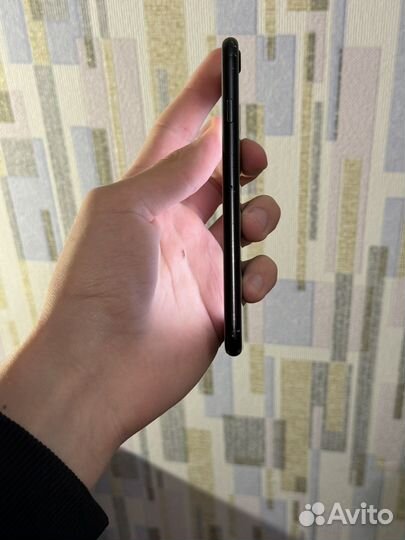 iPhone SE (2020), 128 ГБ