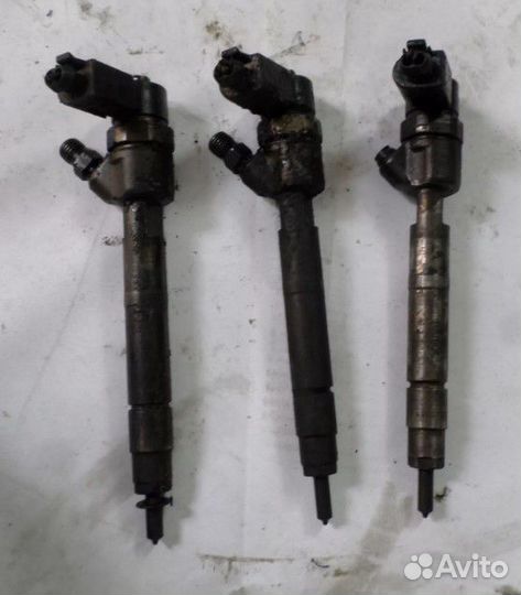 Форсунки 0445110176/A6480700287 mercedes-benz