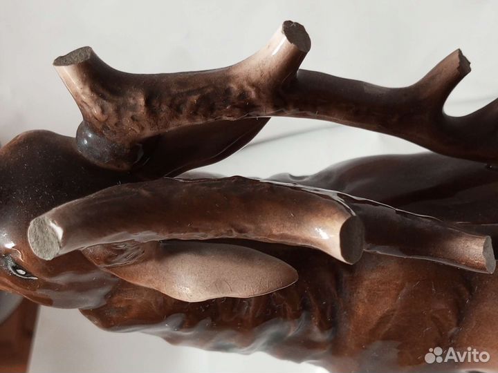 Старинная статуэтка