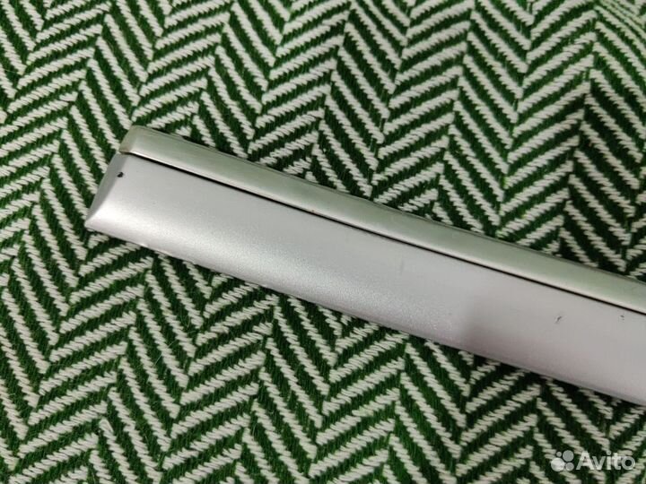 Молдинг задней левой двери хром passat b5+ серебр